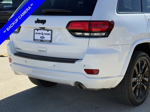 Used 2019 Jeep Grand Cherokee Altitude image 8