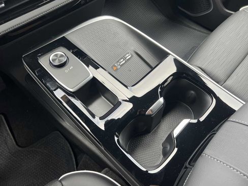 New 2026 Buick Enclave Sport Touring w/ Power Package FWD image 9