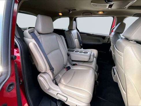 Used 2023 Honda Odyssey Touring image 19