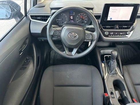 Used 2023 Toyota Corolla LE image 11