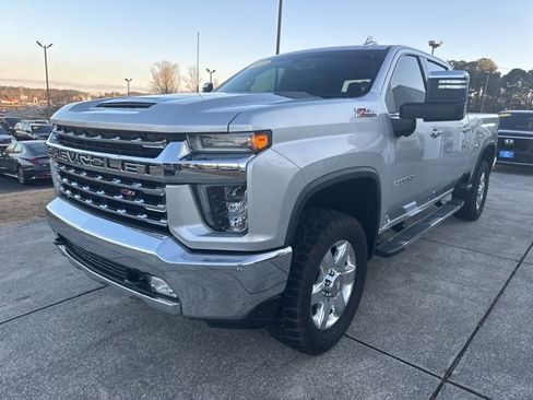 Used 2020 Chevrolet Silverado 2500 LTZ w/ Z71 Off-Road Package image 3