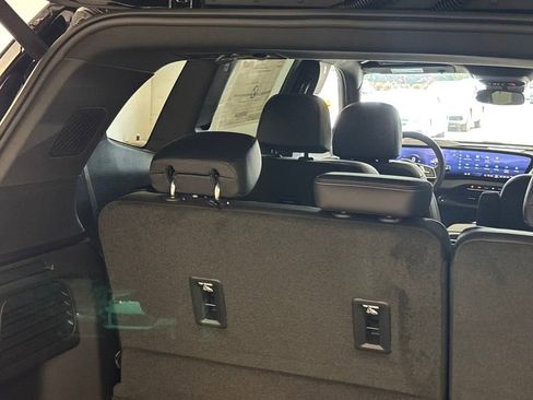 New 2025 Buick Enclave Avenir w/ Trailering Package, 5000 lbs. image 18