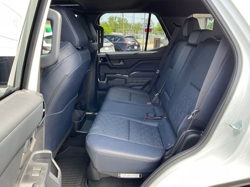 Used 2026 Toyota 4Runner Platinum AWD/4WD image 22