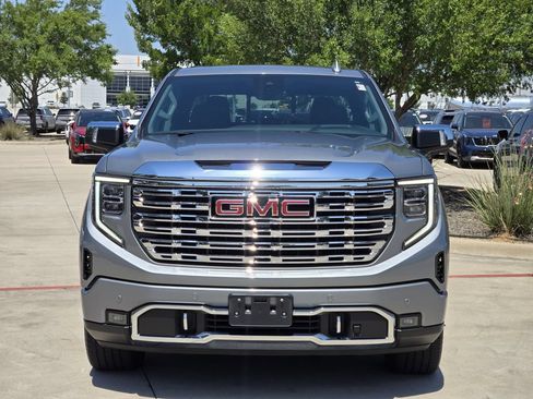 Used 2024 GMC Sierra 1500 Denali AWD/4WD image 11