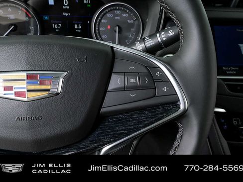 New 2026 Cadillac XT5 Premium Luxury image 11