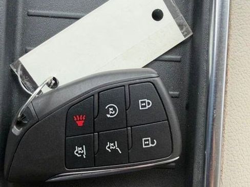 Used 2021 GMC Yukon XL Denali image 41