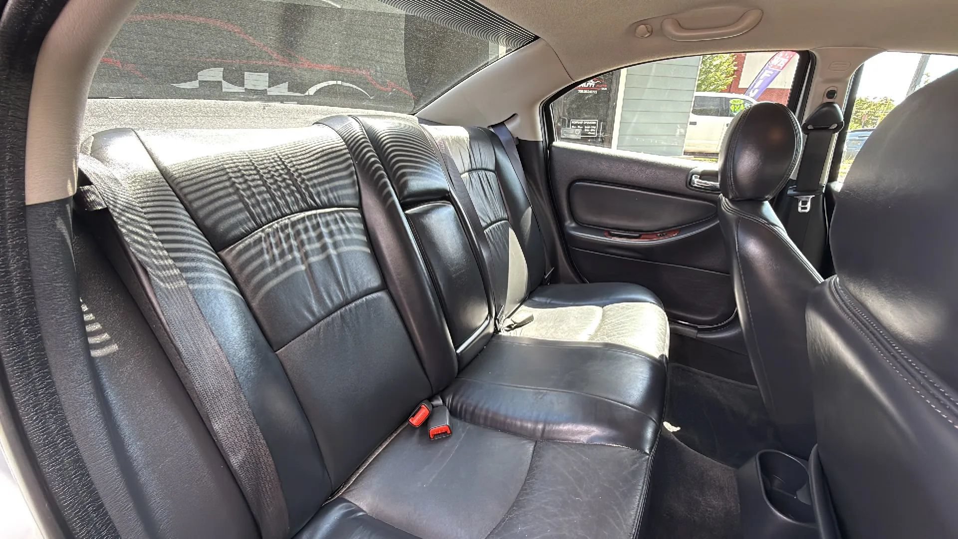 Used 2002 Chrysler Sebring LXi w/ Security Group FWD image 26
