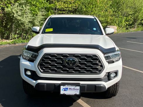 Used 2021 Toyota Tacoma TRD Off-Road w/ TRD Premium Off Road Package AWD/4WD image 8