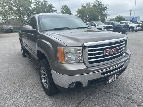 Used 2012 GMC Sierra 1500 SLE w/ All-Terrain Package image 2