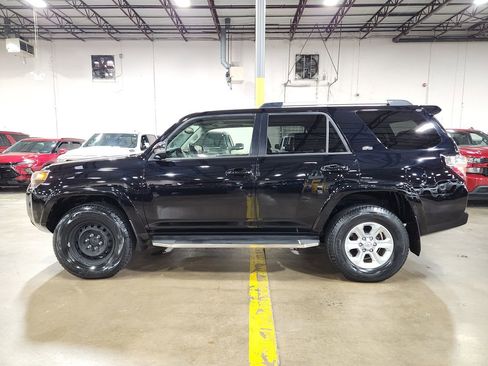 Used 2019 Toyota 4Runner SR5 Premium AWD/4WD image 8