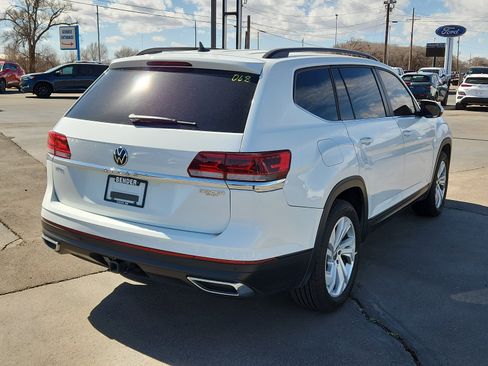 Used 2021 Volkswagen Atlas SE w/ Panoramic Sunroof Package image 4