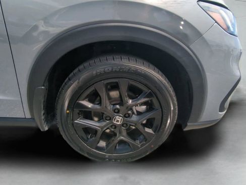 Used 2024 Honda HR-V Sport image 11