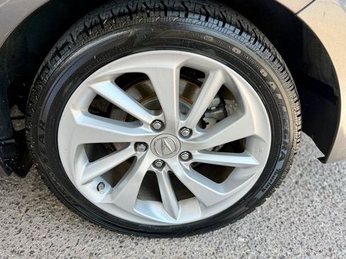 Used 2018 Acura ILX FWD image 9