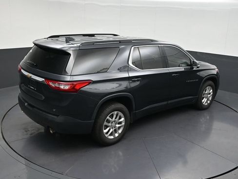Used 2021 Chevrolet Traverse LT FWD image 21