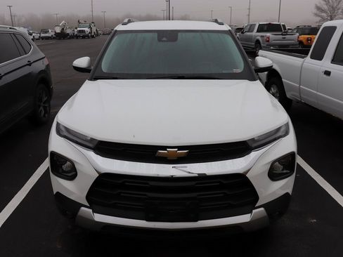 Used 2023 Chevrolet TrailBlazer LT w/ Convenience Package image 2