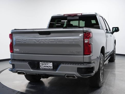 Used 2025 Chevrolet Silverado 1500 High Country w/ Technology Package AWD/4WD image 9