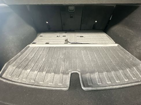 Used 2026 Tesla Model Y AWD image 25