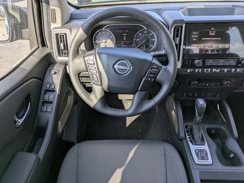 New 2026 Nissan Frontier SV w/ SV Convenience Package image 16