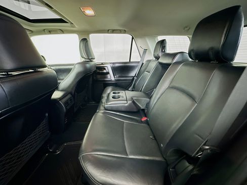 Used 2016 Toyota 4Runner Limited image 29