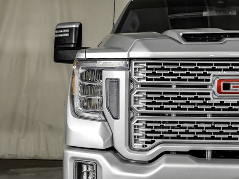 Used 2022 GMC Sierra 3500 Denali AWD/4WD image 40