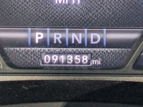 Used 2022 RAM 3500 Limited image 11