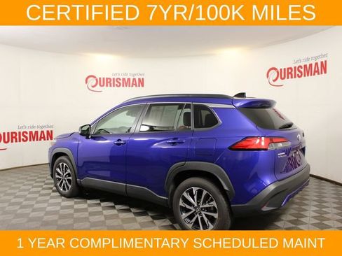 Used 2025 Toyota Corolla Cross XLE AWD/4WD image 6