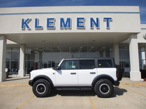 New 2025 Ford Bronco Badlands image 26