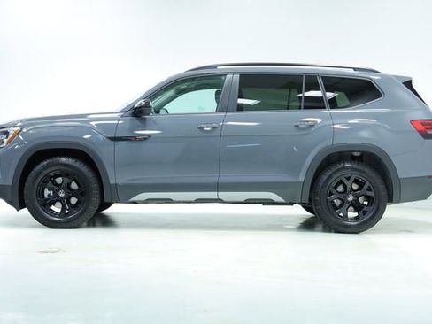 New 2026 Volkswagen Atlas Peak Edition AWD/4WD image 4