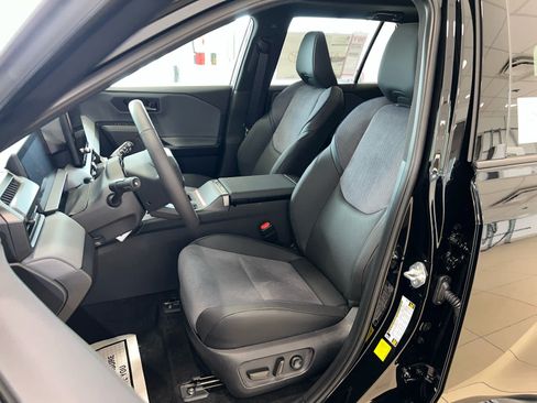 New 2026 Toyota RAV4 XSE w/ Panoramic Sun Roof Package AWD/4WD image 13