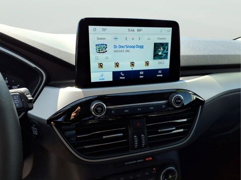Used 2022 Ford Escape SEL FWD image 18
