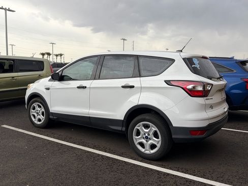 Used 2017 Ford Escape S image 4