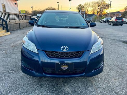 Used 2009 Toyota Matrix Base 4dr Wagon 4A image 2