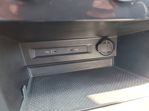 Used 2024 Volkswagen Tiguan S image 24