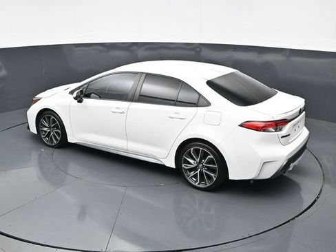 Used 2021 Toyota Corolla SE w/ Carpet Mat Package (TMS) FWD image 38