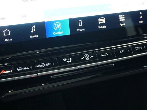 New 2026 Jeep Grand Wagoneer Limited AWD/4WD image 30