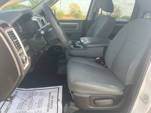 Used 2020 RAM 1500 Classic SLT RWD image 28