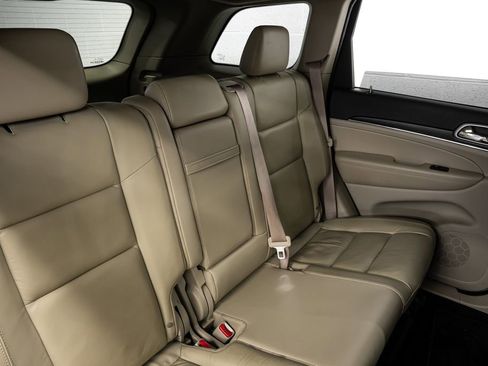 Used 2018 Jeep Grand Cherokee Limited image 34