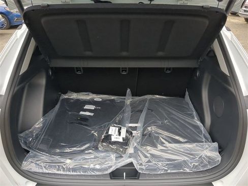 New 2024 Hyundai Kona Limited image 13