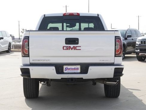 Used 2018 GMC Sierra 1500 Denali w/ Denali Ultimate Package image 8