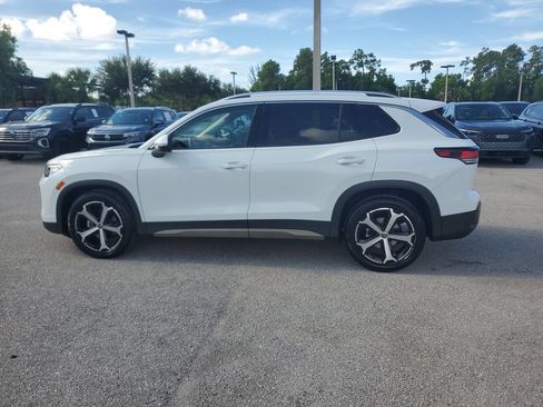 Certified 2026 Volkswagen Tiguan SE FWD image 8