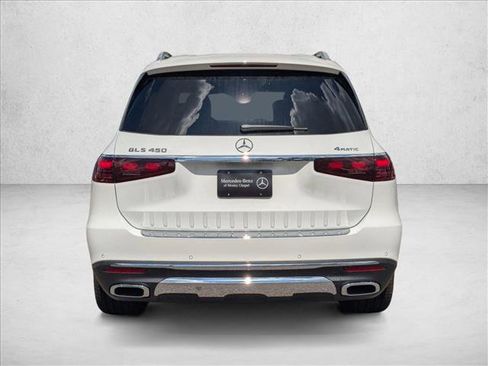 New 2026 Mercedes-Benz GLS 450 4MATIC image 7