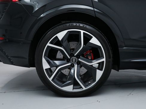 Used 2024 Audi RS Q8 AWD/4WD image 40