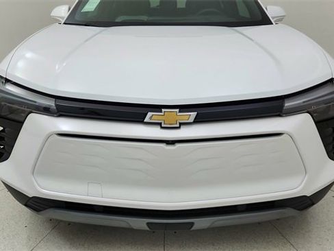 Used 2024 Chevrolet Blazer EV LT image 8