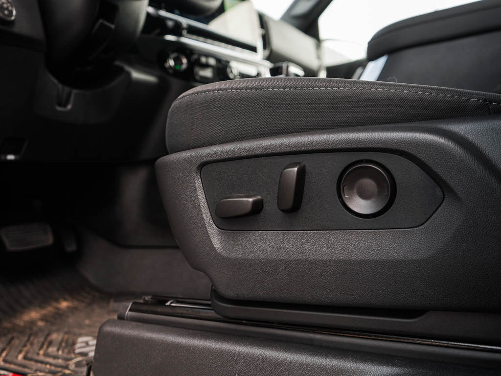 New 2026 Chevrolet Silverado 1500 RST AWD/4WD image 16