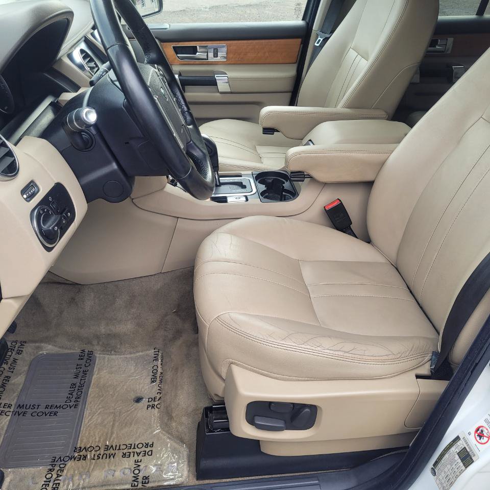 Used 2013 Land Rover LR4 HSE w/ HSE Pkg AWD/4WD image 11
