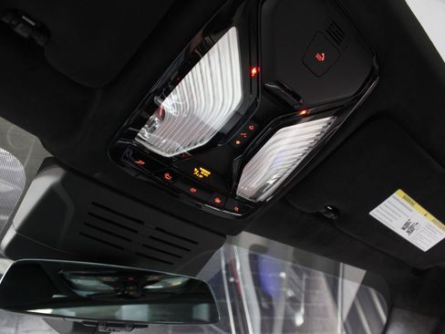 Used 2024 BMW X7 xDrive40i image 23