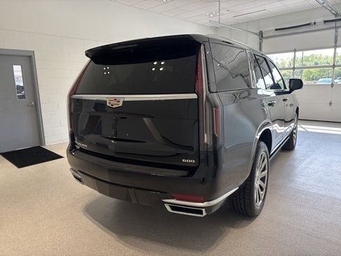 Used 2022 Cadillac Escalade Premium Luxury Platinum image 7