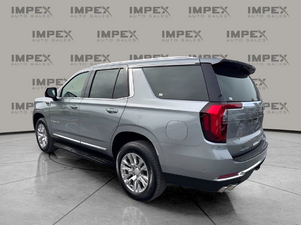 Used 2025 GMC Yukon Denali RWD image 3