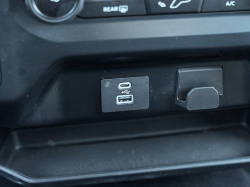 Used 2023 Ford F150 XLT image 28