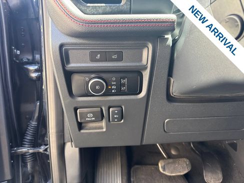 Used 2024 Ford Expedition Limited AWD/4WD image 22